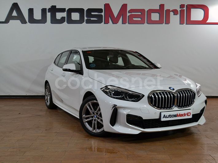 Blanco Usado 2021 BMW 118 Utilitario | 21.990 € (Un poco caro) - Imagen 1/4
