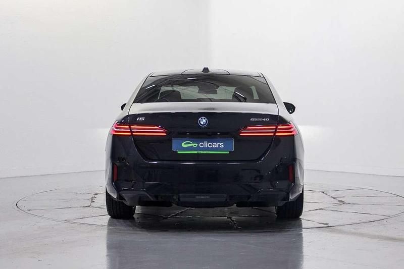 Usado BMW i5 M Sport 250 kW (340 CV) 2024 Negro Berlina