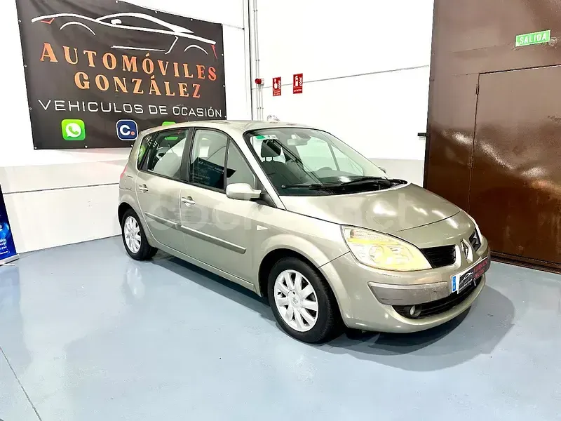 Usado Renault Scénic II Dynamique 85 CV (62 kW) 2007 Beige Monovolumen