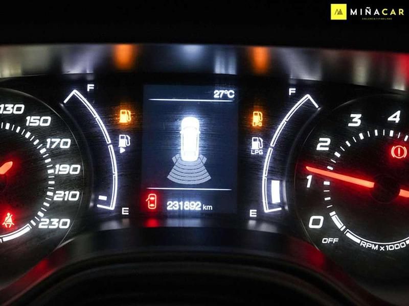 Usado Fiat Tipo Easy 120 CV (88 kW) 2018 Negro Berlina