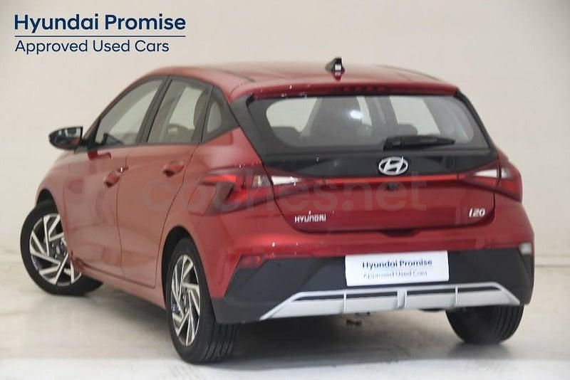 Nuevo Hyundai i20 100 CV (73 kW) 2025 Rojo Utilitario