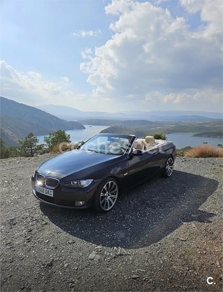 Usado BMW 325 Cabriolet 218 CV (160 kW) 2009 Negro Descapotable