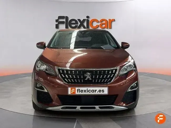Usado Peugeot 3008 Allure 130 CV (95 kW) 2018 Marrón SUV