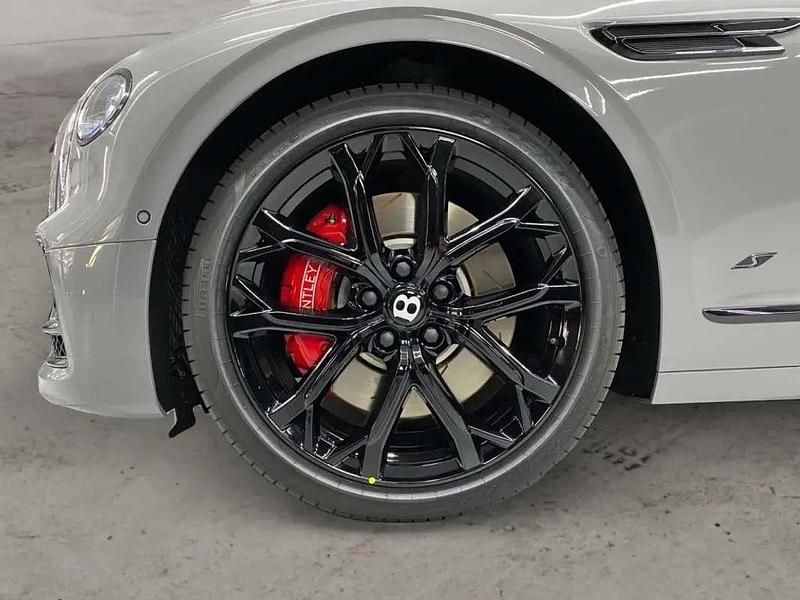 Usado Bentley Flying Spur 729 CV (536 kW) 2024 Gris / plata Berlina