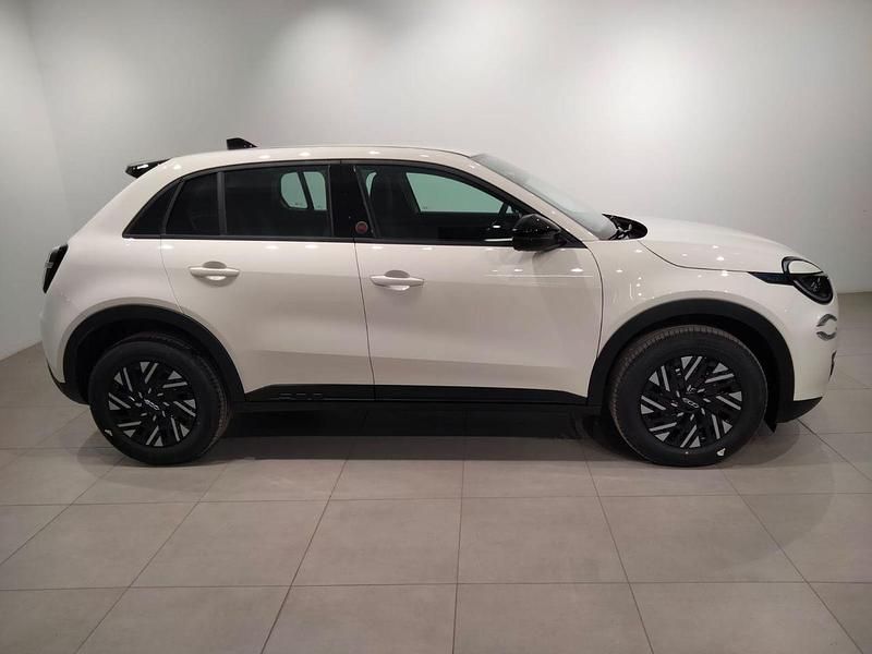 Usado Fiat 600E Red 114 kW (156 CV) 2024 Blanco