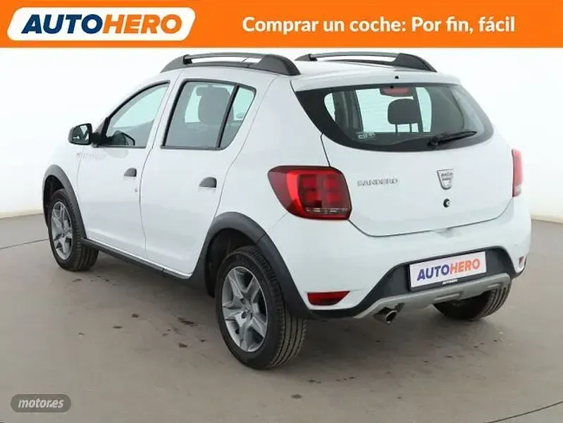 Usado Dacia Sandero Essentiel 90 CV (66 kW) 2019 Blanco Berlina