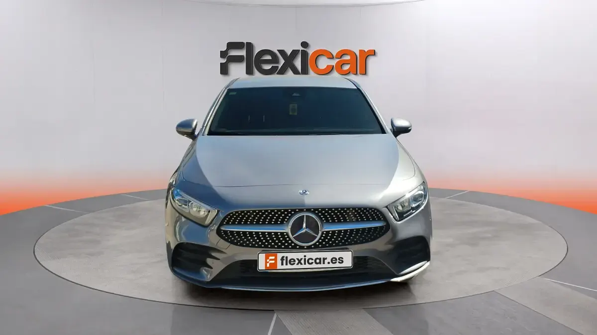 Usado Mercedes A200 163 CV (119 kW) 2019 Gris Berlina