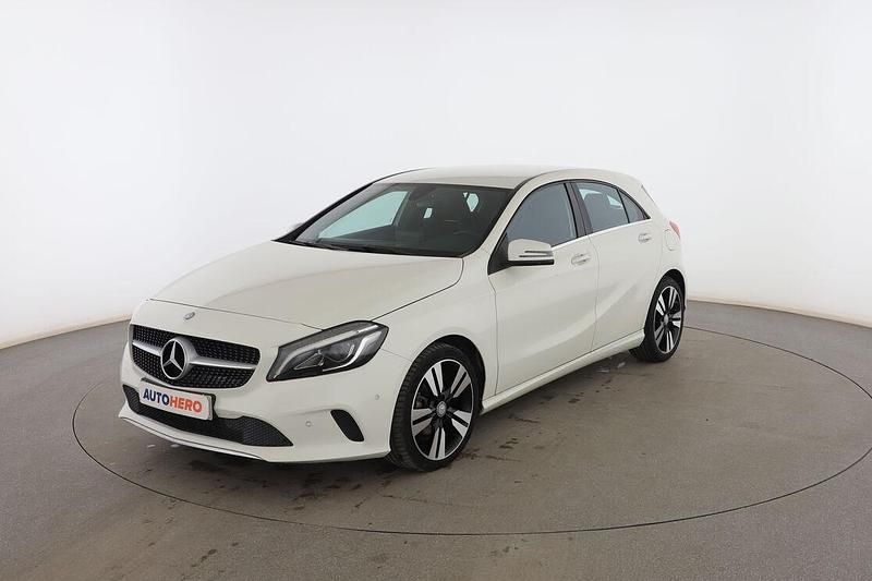 Blanco Usado 2016 Mercedes A180 Urban Utilitario | 16.699 € (Precio justo) - Imagen 1/3