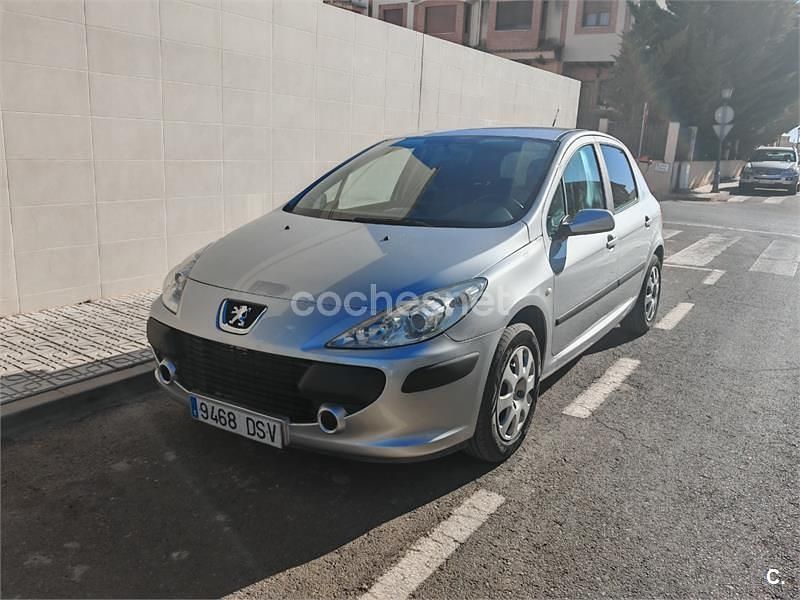 Gris / plata Usado 2005 Peugeot 307 Berlina | 4200 € (Un poco caro) - Imagen 1/4