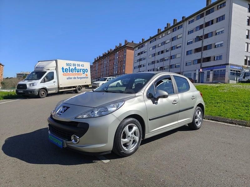 Usado Peugeot 207 95 CV (69 kW) 2007 Beige Berlina