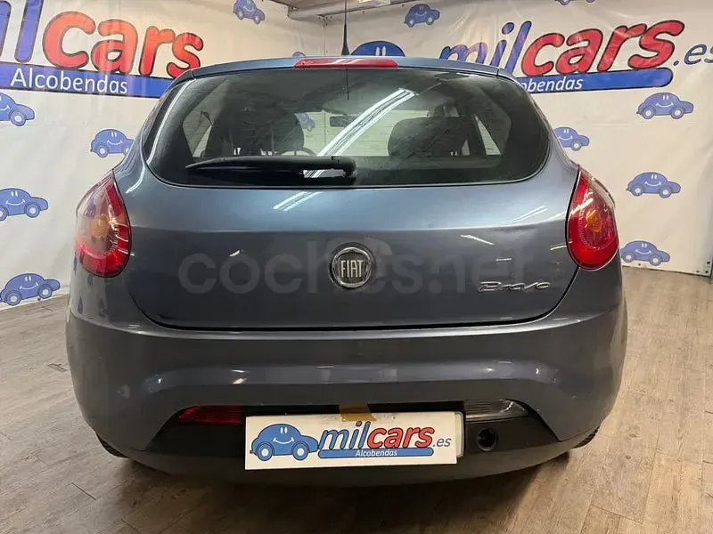 Usado Fiat Bravo Dynamic 120 CV (88 kW) 2009 Azul Utilitario