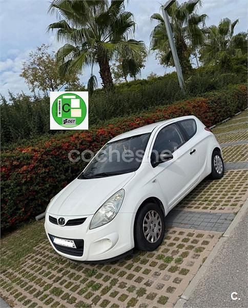 Blanco Usado 2010 Hyundai i20 Classic Berlina | 3850 € (Buen precio) - Imagen 1/4