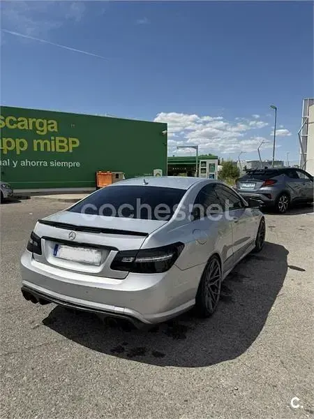 Usado Mercedes E350 231 CV (169 kW) 2011 Gris / plata Coupe