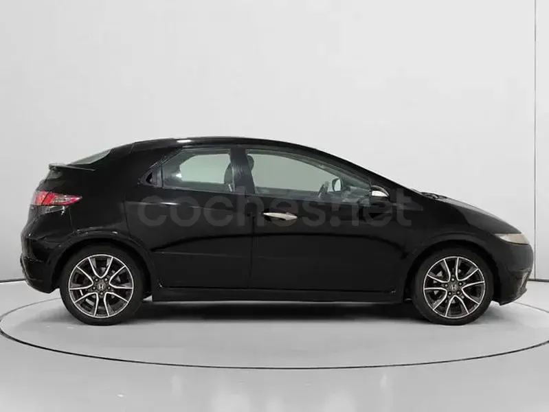 Usado Honda Civic Comfort 140 CV (102 kW) 2011 Blanco Berlina