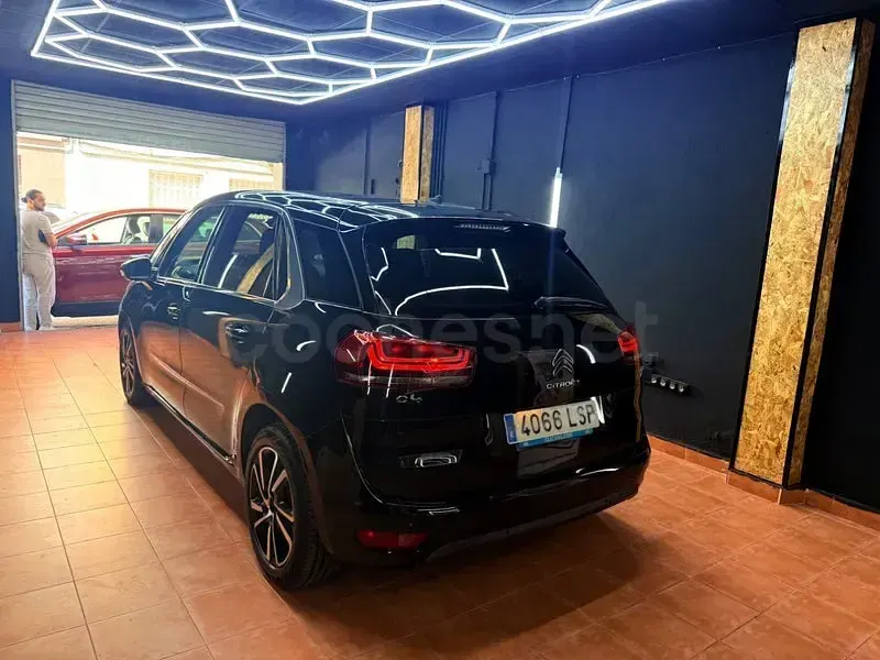 Usado Citroën C4 Picasso Shine 120 CV (88 kW) 2017 Negro Monovolumen