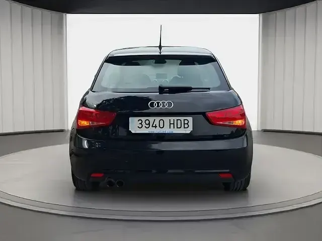 Usado Audi A1 Ambition 122 CV (89 kW) 2011 Negro Utilitario