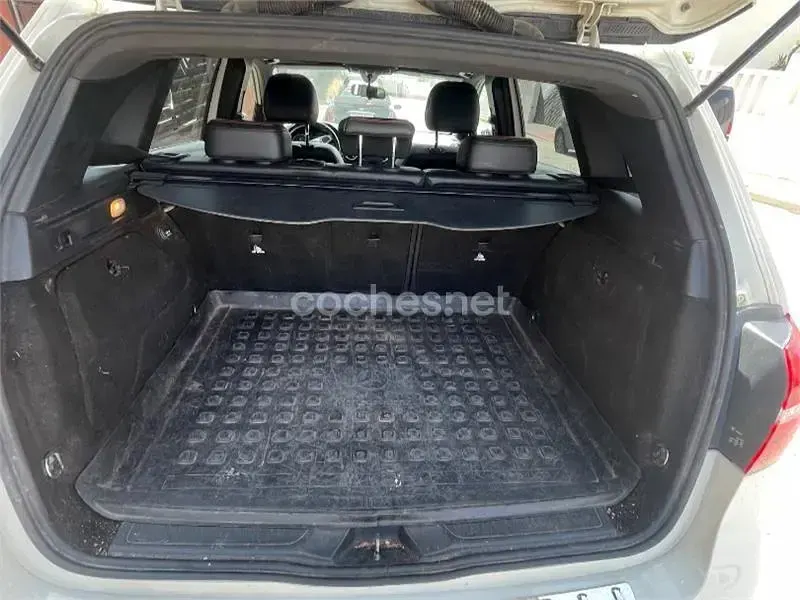 Usado Mercedes B180 109 CV (80 kW) 2015 Blanco Utilitario