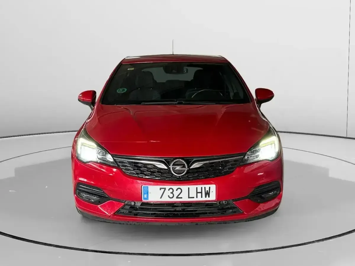Usado Opel Astra S 110 CV (80 kW) 2020 Rojo Berlina