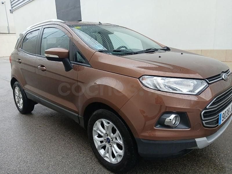 Usado Ford Ecosport Trend 95 CV (69 kW) 2016 Marrón SUV
