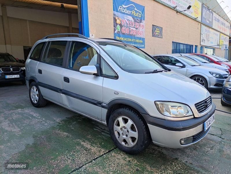 Gris Usado 2002 Opel Zafira Monovolumen | 2799 € - Imagen 1/4