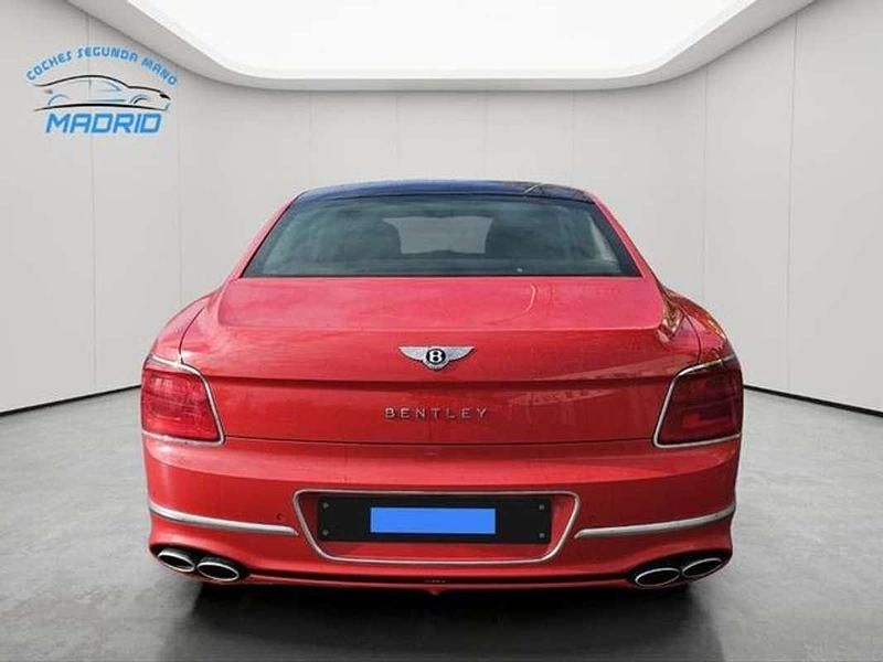 Usado Bentley Flying Spur 549 CV (403 kW) 2021 Rojo Berlina