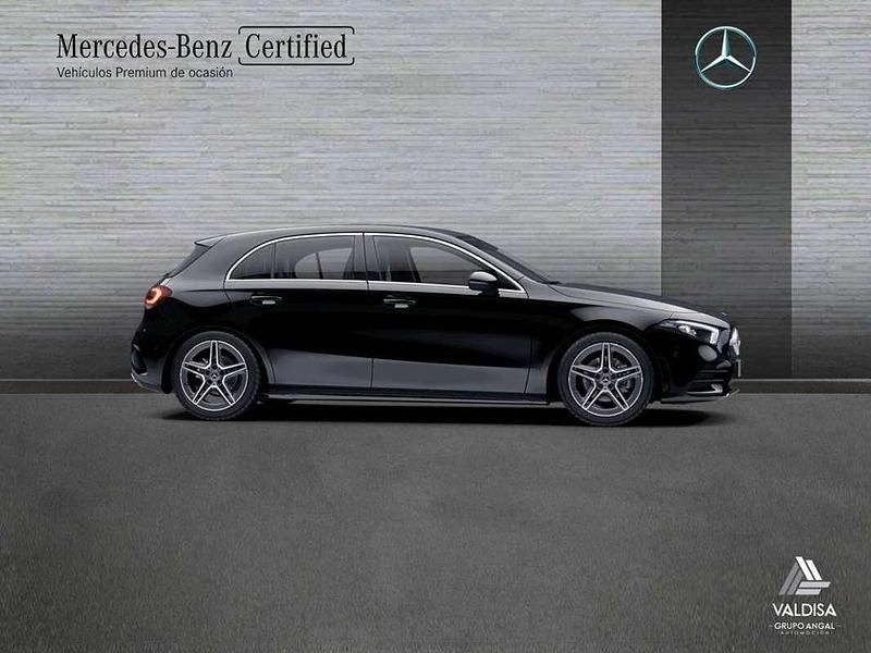Usado Mercedes A180 AMG line 136 CV (100 kW) 2022 Utilitario