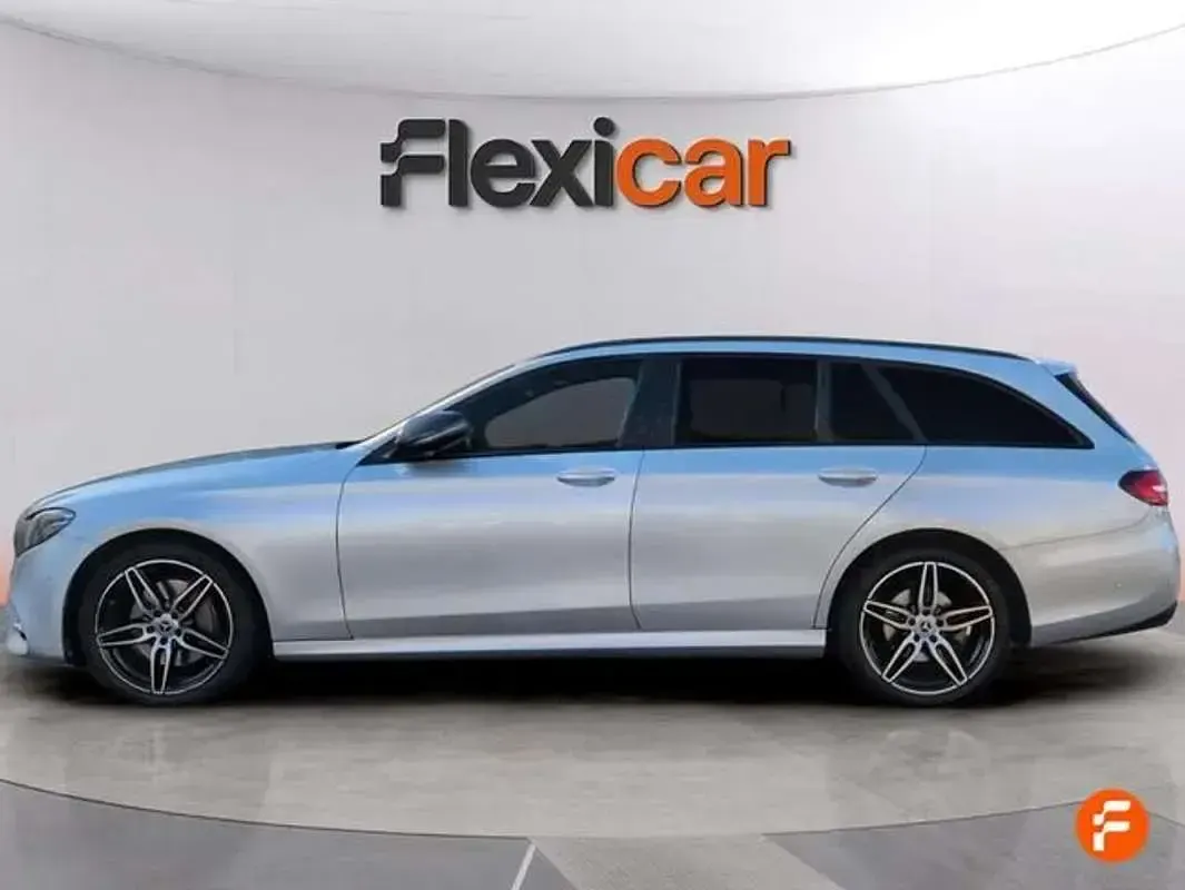 Używany Mercedes E220 194 KM (142 kW) 2020 Szary Kombi