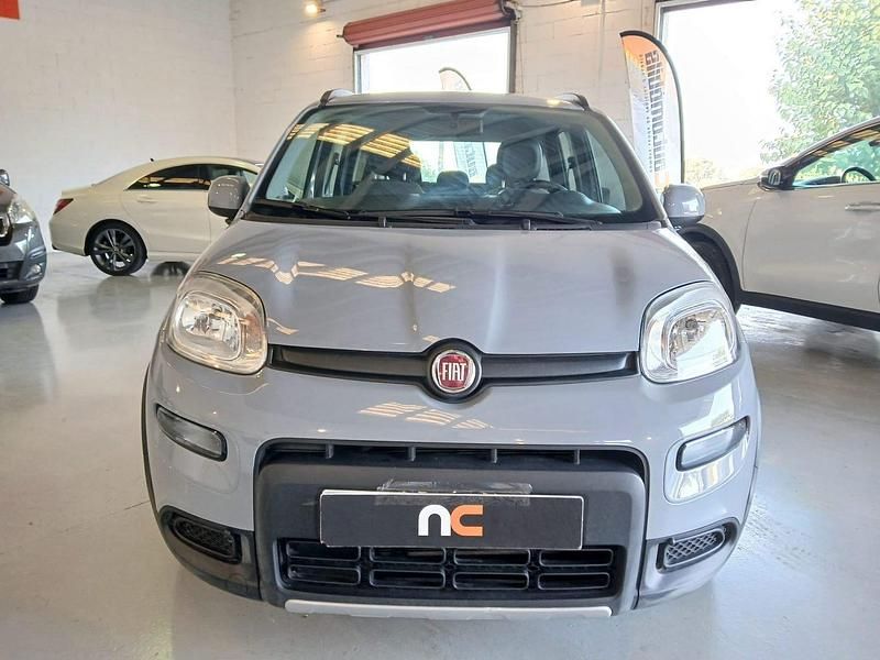 Usado Fiat Panda 69 CV (50 kW) 2023 Gris claro