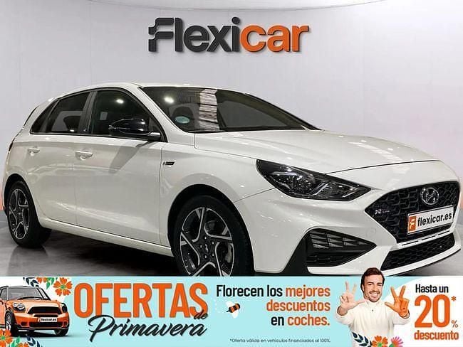 Usado Hyundai i30 N Line 120 CV (88 kW) 2022 Blanco Berlina