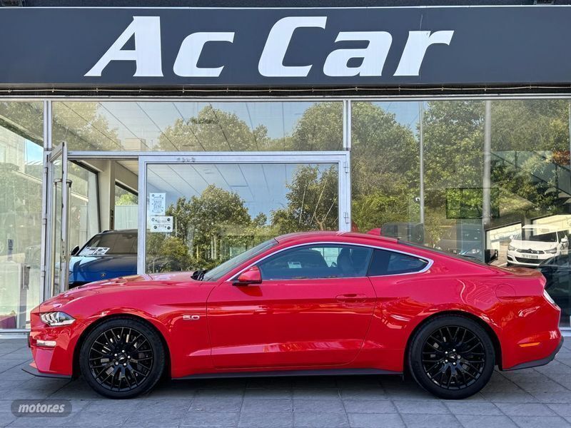 Rojo Usado 2022 Ford Mustang GT Coupe | 49.890 € (Precio justo) - Imagen 1/4
