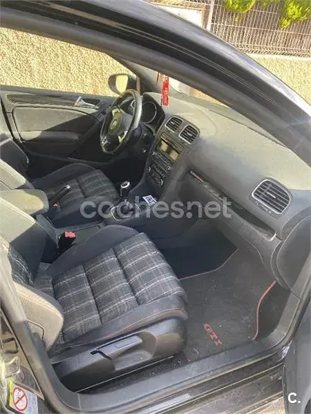 Usado VW Golf VII GTI 210 CV (154 kW) 2012 Negro Berlina