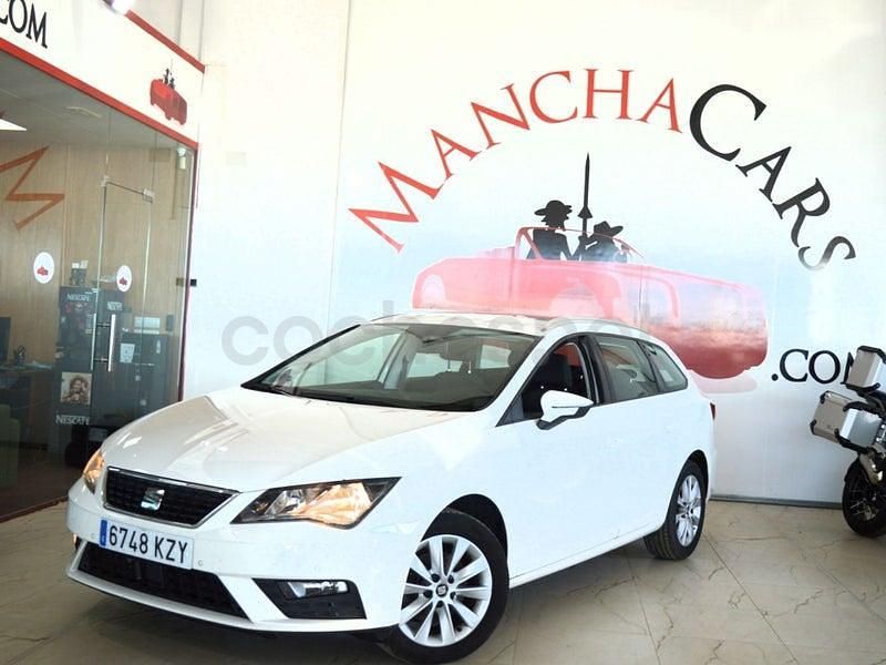 Usado Seat Leon Style 115 CV (84 kW) 2019 Blanco Berlina
