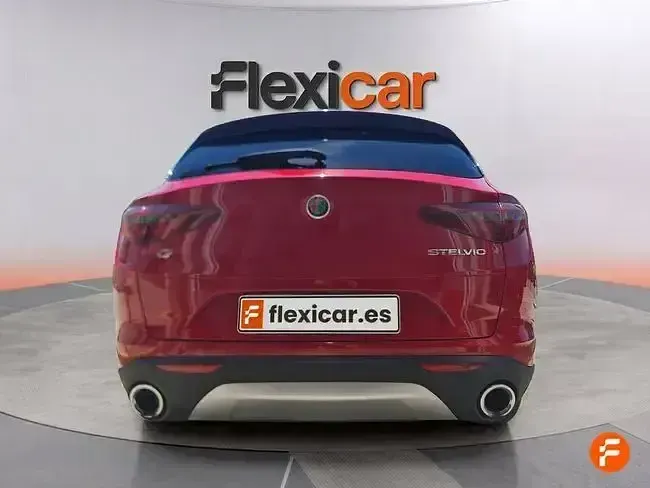 Usado Alfa Romeo Stelvio Executive 210 CV (154 kW) 2019 Rojo SUV