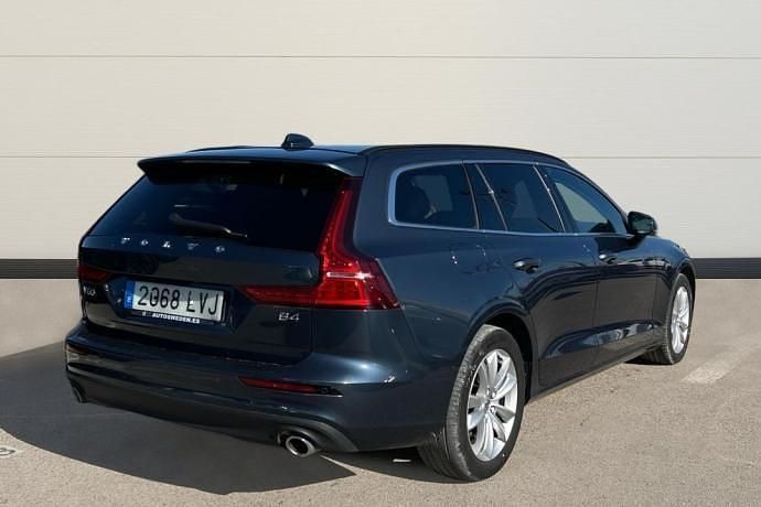 Usado Volvo V60 Momentum 197 CV (144 kW) 2021 Familiar
