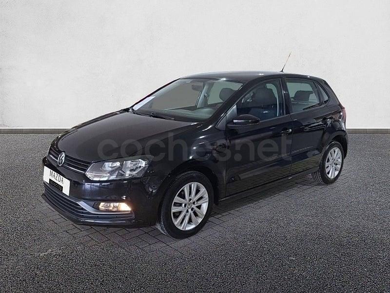 Usado VW Polo Advance 90 CV (66 kW) 2015 Negro Berlina