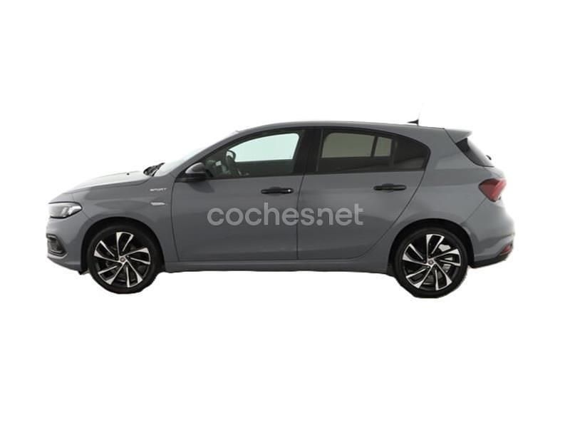Usado Fiat Tipo 120 CV (88 kW) 2018 Gris / plata Berlina