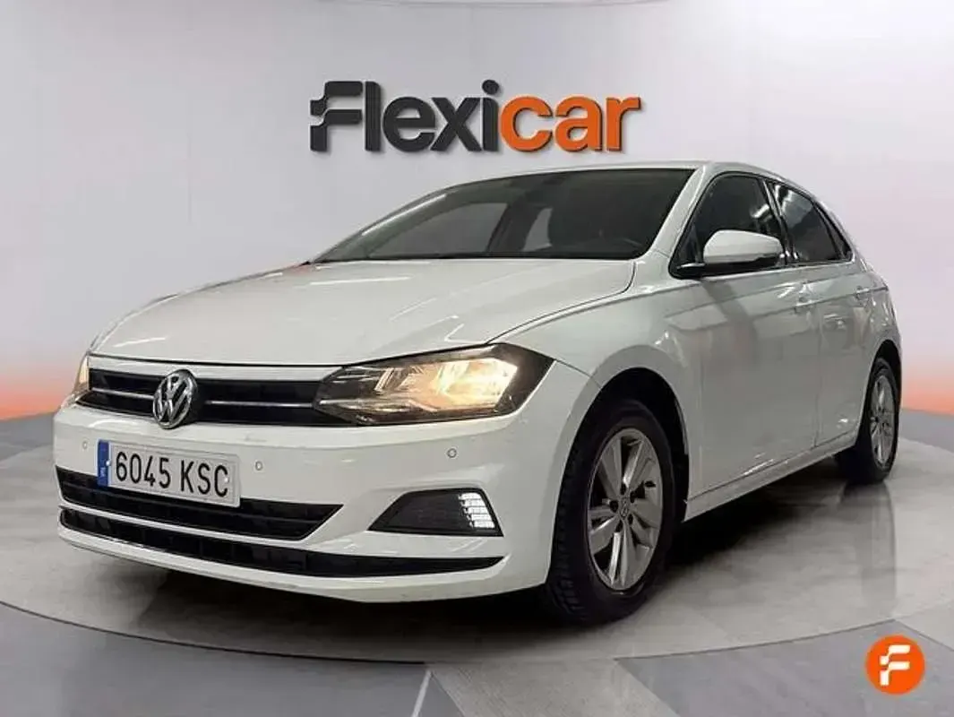 Usado VW Polo R-line 95 CV (69 kW) 2018 Blanco Utilitario