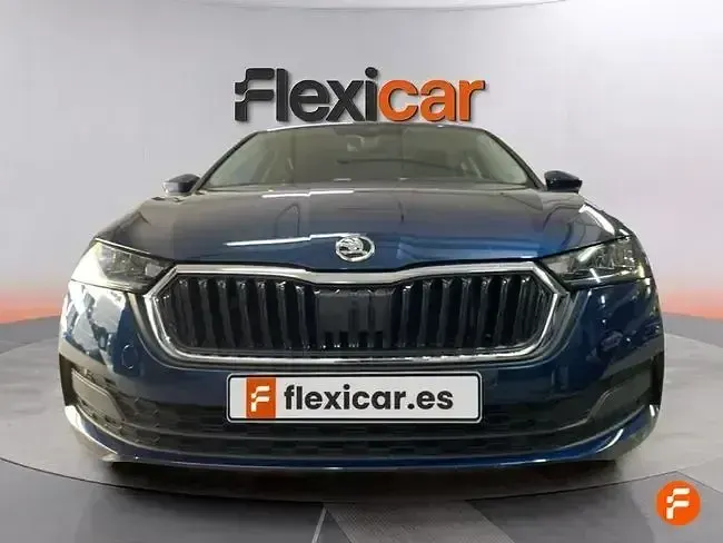 Usado Skoda Octavia Ambition 110 CV (80 kW) 2022 Azul Berlina