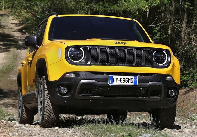 Rojo Usado 2022 Jeep Renegade Night Eagle SUV | 14.985 € (Buen precio) - Imagen 1/4