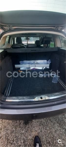 Usado Skoda Superb Exclusive 140 CV (102 kW) 2011 Violeta / lila Familiar