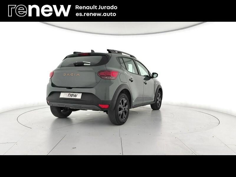 Usado Dacia Sandero Extreme 101 CV (74 kW) 2025 Verde Berlina