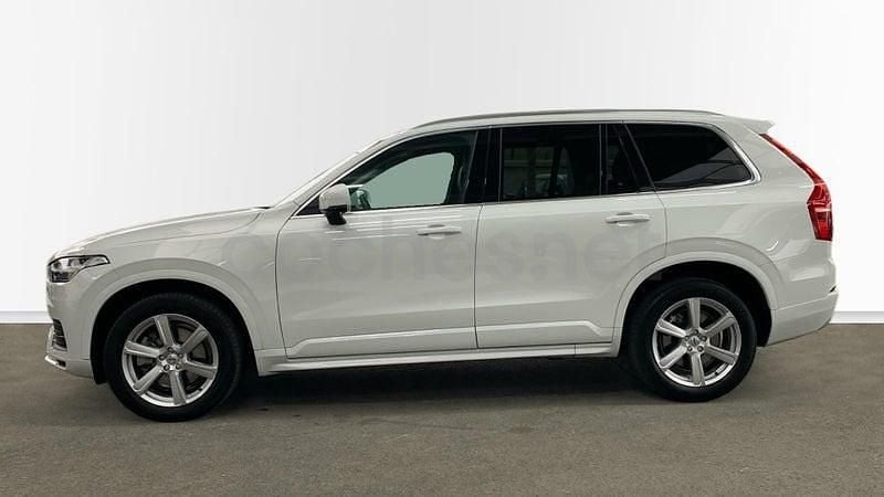 Usado Volvo XC90 Momentum 235 CV (172 kW) 2021 Blanco SUV