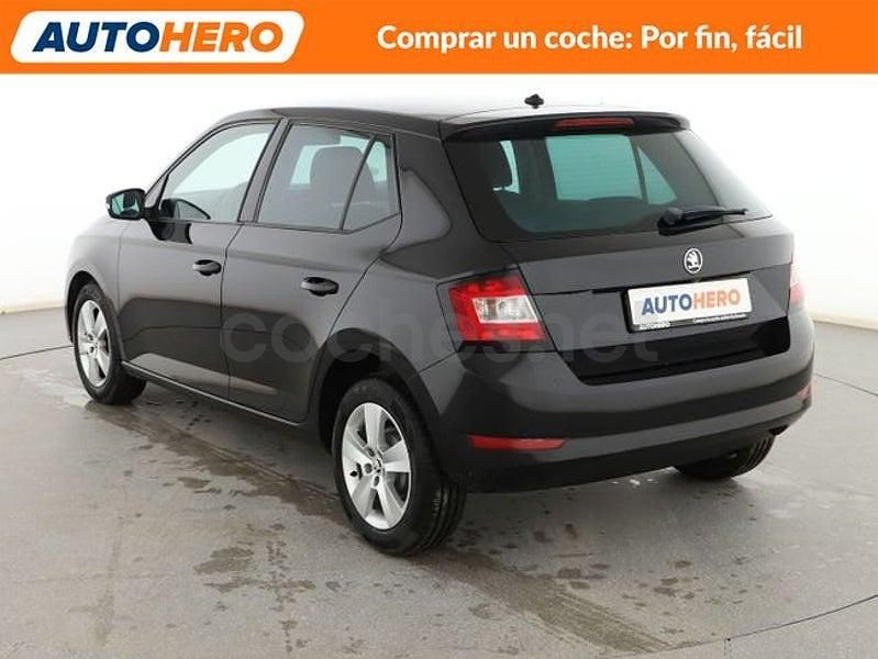 Usado Skoda Fabia Ambition 75 CV (55 kW) 2019 Negro Berlina