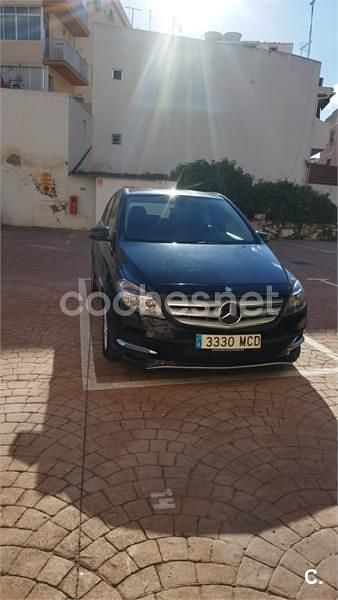 Negro Usado 2015 Mercedes B200 Monovolumen | 12.000 € (Precio justo) - Imagen 1/4