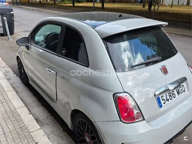 Usado Abarth 500 135 CV (99 kW) 2009 Gris / plata Utilitario