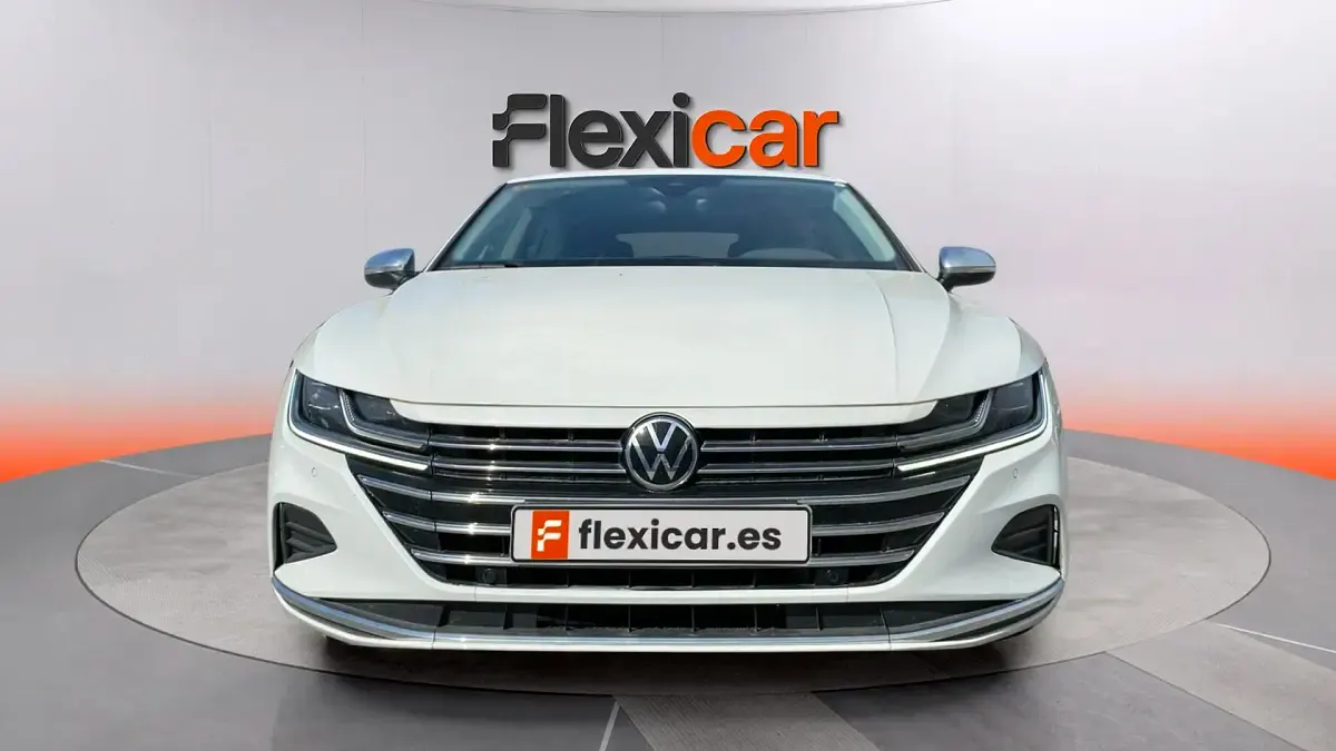 Usado VW Arteon Elegance 150 CV (110 kW) 2021 Gris Berlina