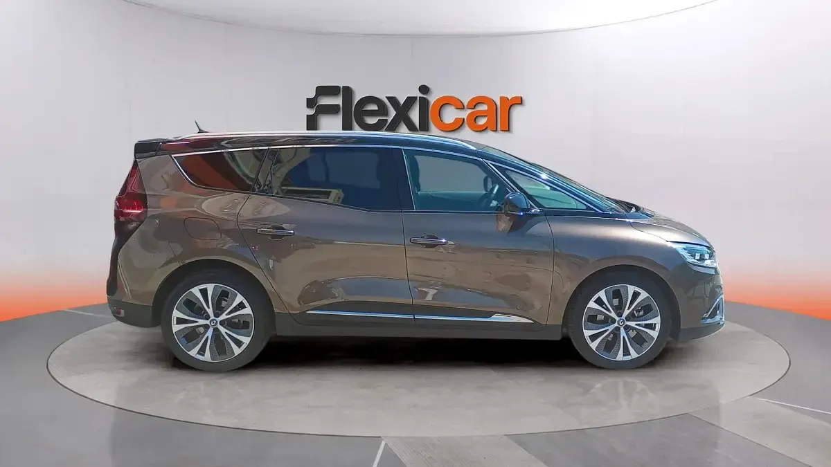 Usado Renault Grand Scénic IV Intens 140 CV (102 kW) 2018 Marrón Monovolumen