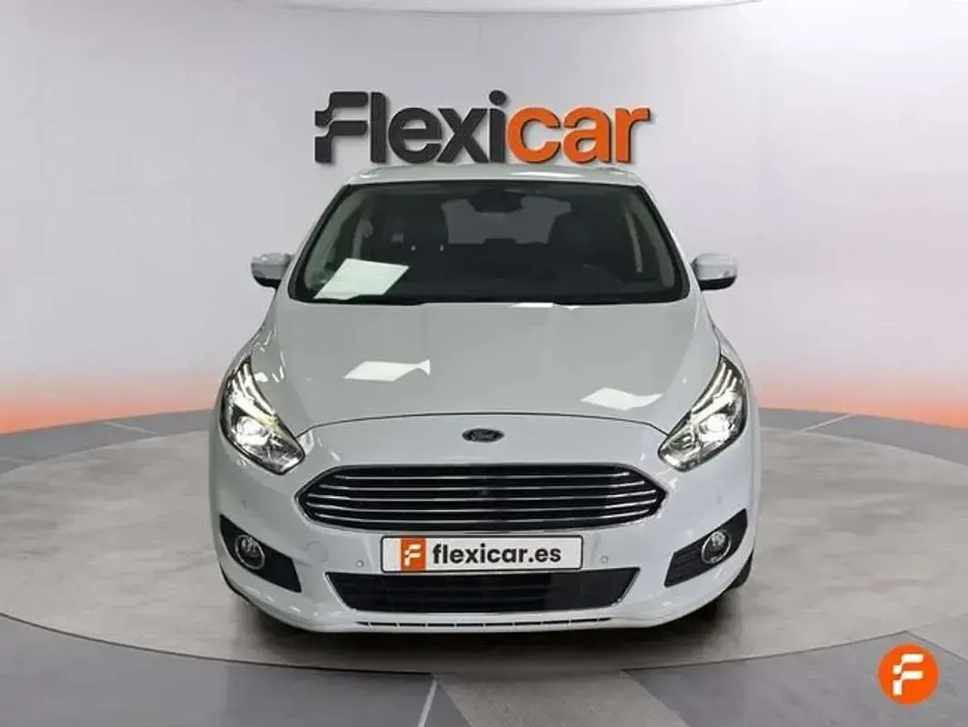 Usado Ford S-MAX Trend 160 CV (117 kW) 2017 Blanco Monovolumen