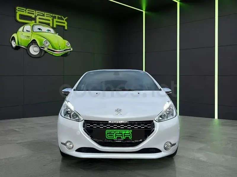 Begagnad Peugeot 208 GTi 200 HK (147 kW) 2018 Vit Halvkombi