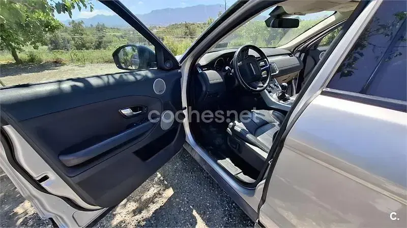 Usado Land Rover Range Rover evoque SE Dynamic 150 CV (110 kW) 2016 Gris / plata SUV